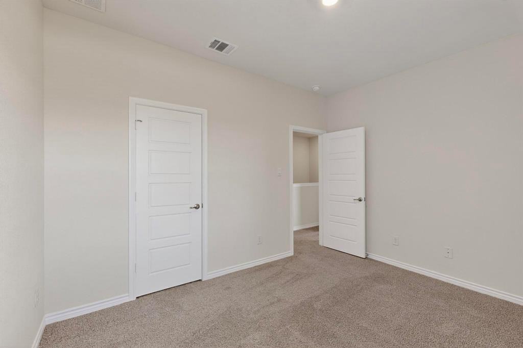 740 Thorncreek Dr #740 - Photo 2 of 30