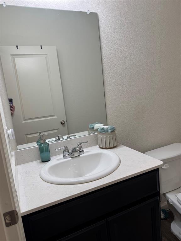 824 Peach Tree Ln #824 - Photo 2 of 15