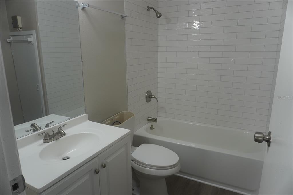 8907 N Willow Ave #89071-2 - Photo 4 of 12