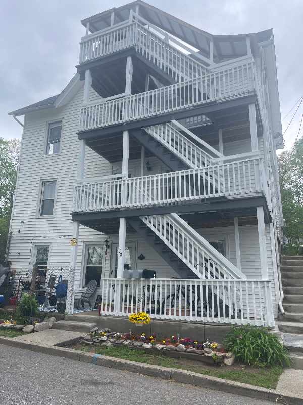 72 Chapman St #4 - Photo 3 of 3