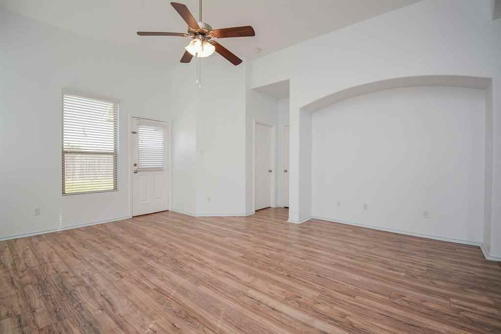 20610 Hawkins Manor #20610 - Photo 2 of 28