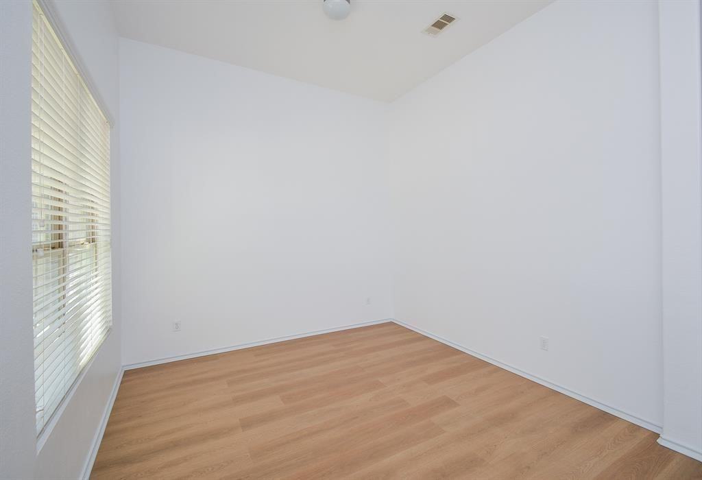 20610 Hawkins Manor #20610 - Photo 3 of 28