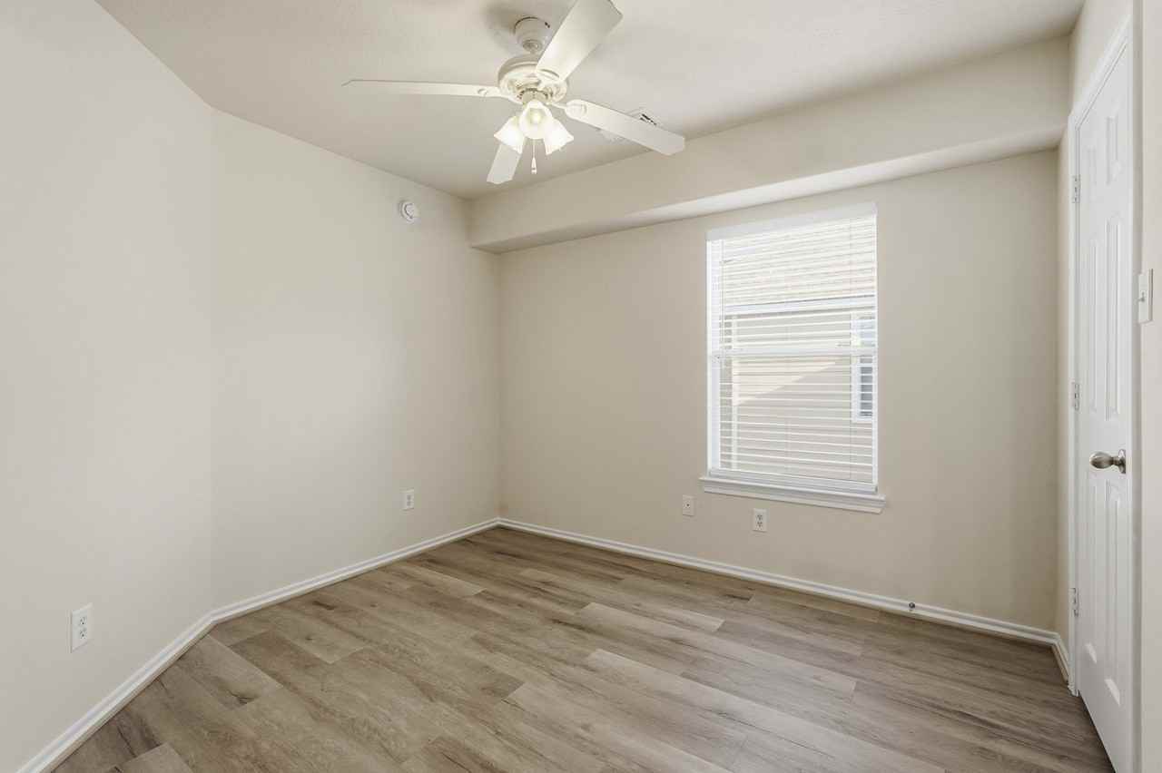 5606 Redgrove Ln #5606 - Photo 7 of 25