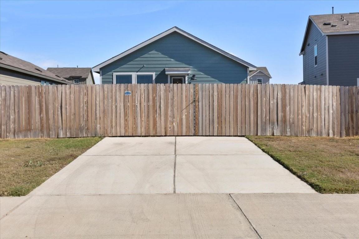 210 Chapel Beck Dr #210 - Photo 7 of 34