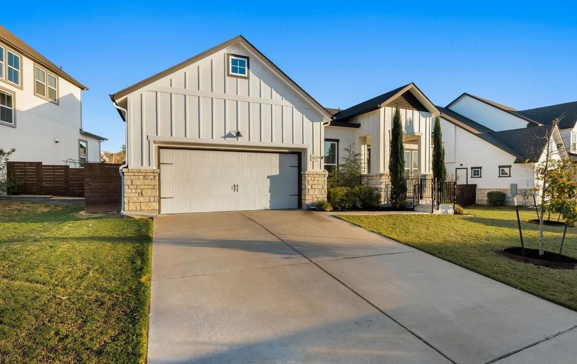 16705 Horondelle Dr #16705 - Photo 3 of 32