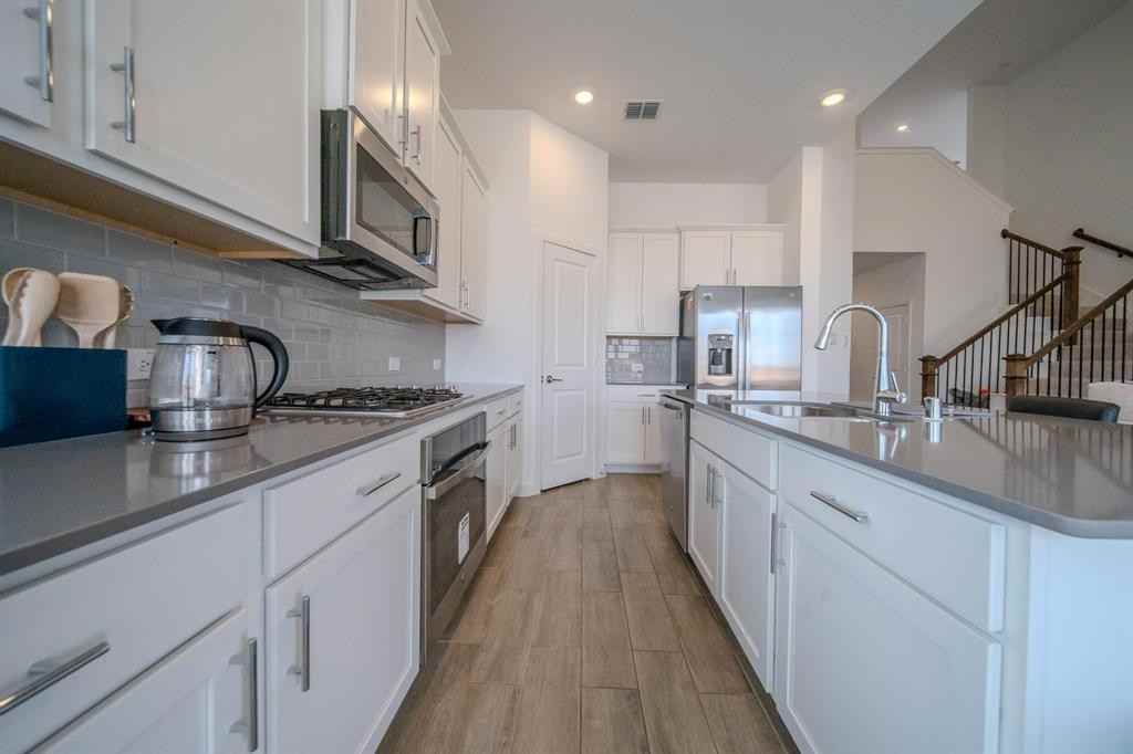 3617 Swan Shadow #3617