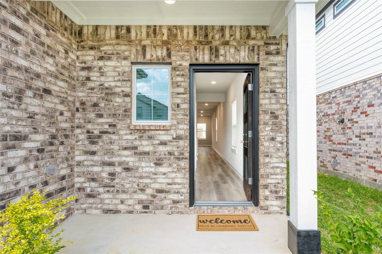 8626 Blueberry Ash St #8626 - Photo 2 of 21