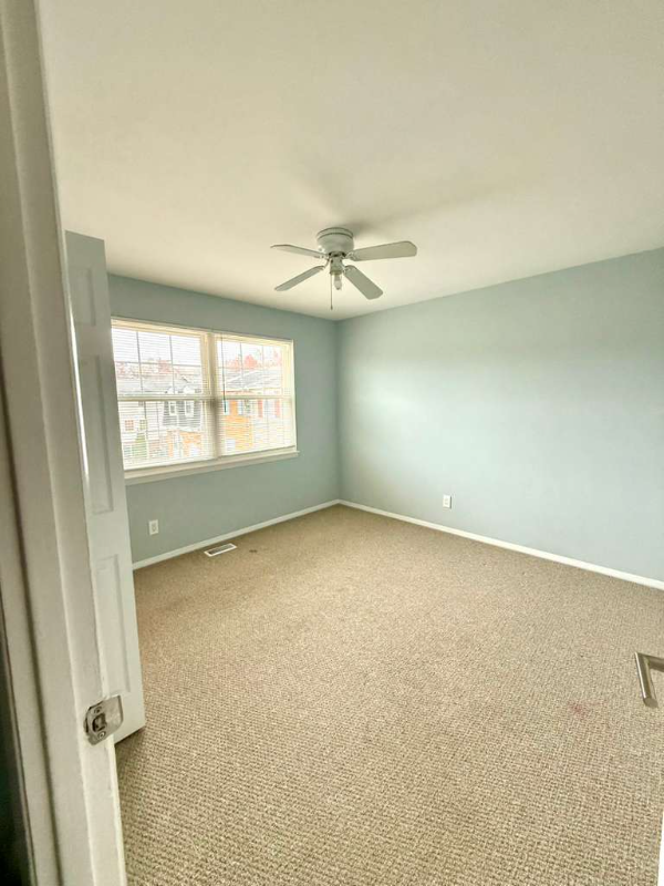 315 Hometown Way - Photo 7 of 18