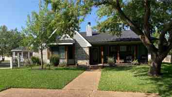 featured image of 1506 Oak Hollow Drive