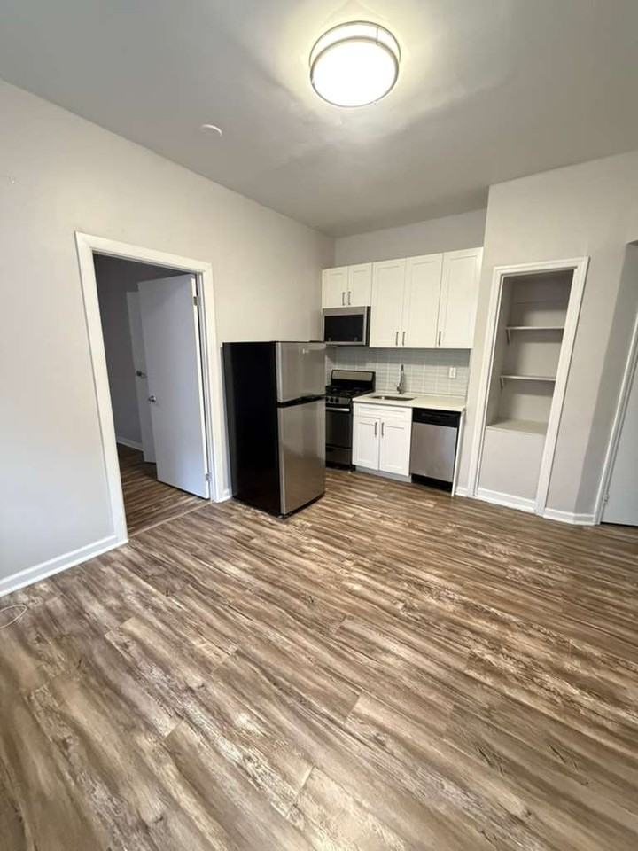 58 Van Reypen Street #406 - Photo 3 of 7