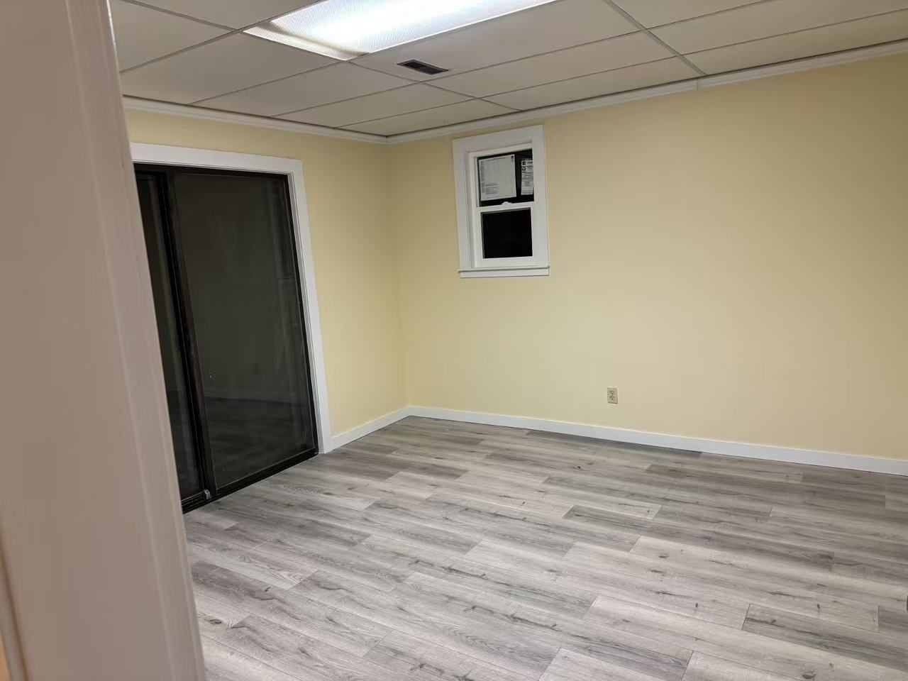 10580 Hollymount Drive - Photo 3 of 13