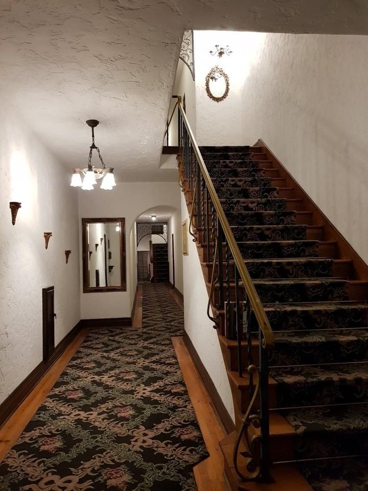 333 N Sycamore Ave - Photo 3 of 7