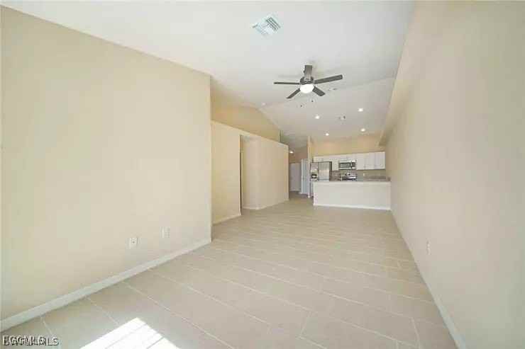 1114 Sw 15th Pl - Photo 7 of 10