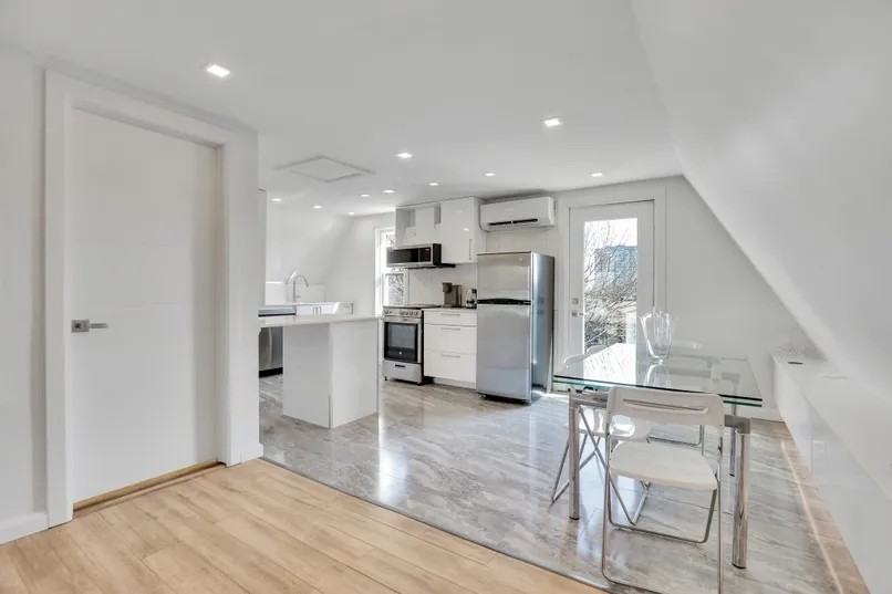 149 Concord Street South #3 - Photo 3 of 9