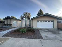 featured image of 3653 Jennifer Street