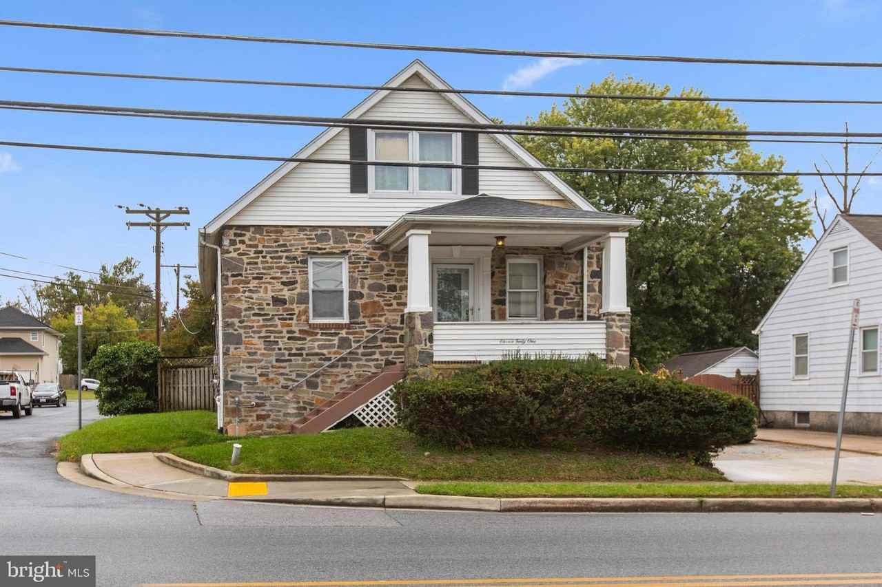 1141 Ingleside Avenue - Photo 3 of 32