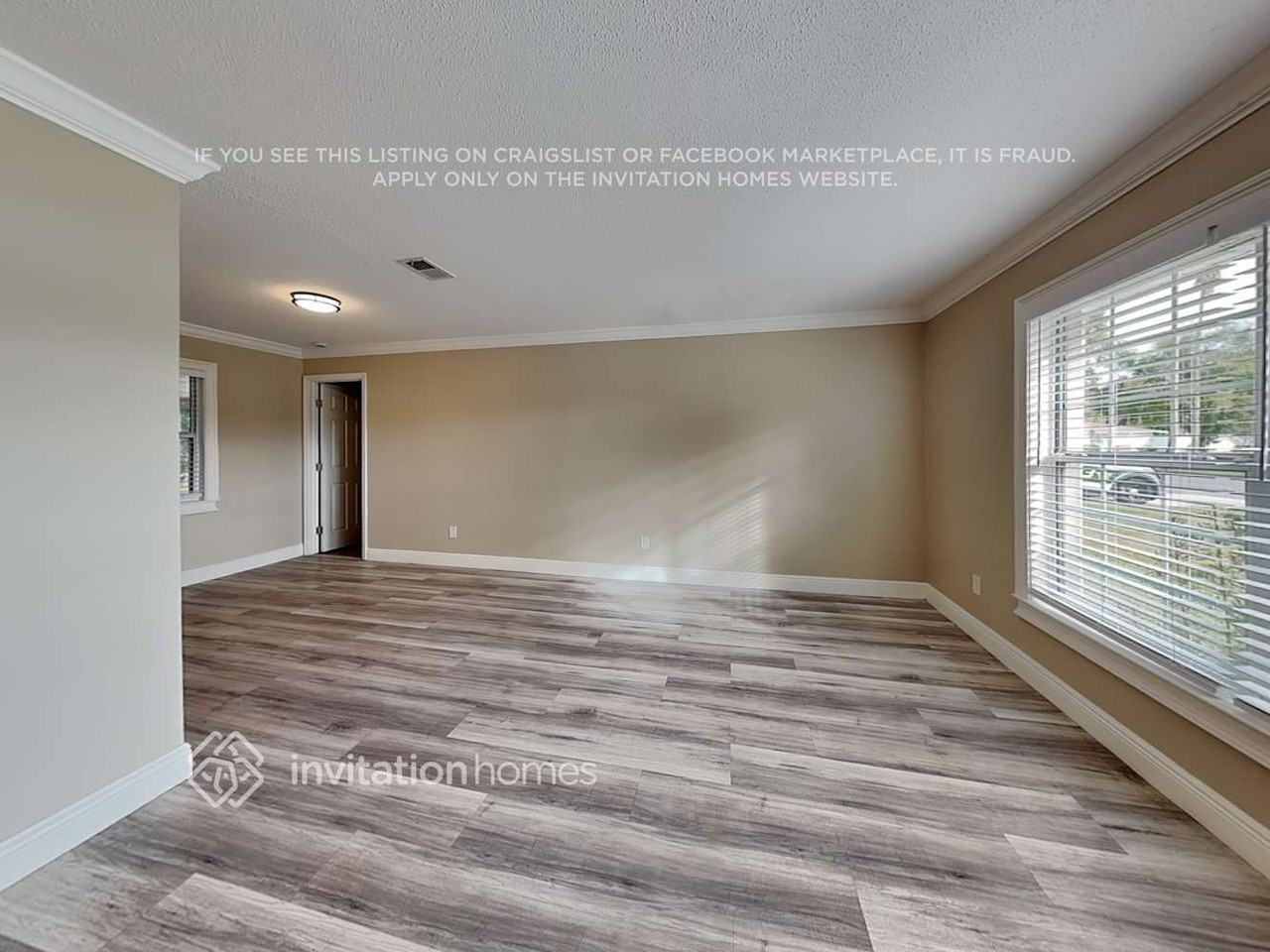 1557 Nottingham Drive - Photo 3 of 18