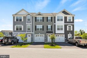 featured image of 2931 ASHWOOD LN