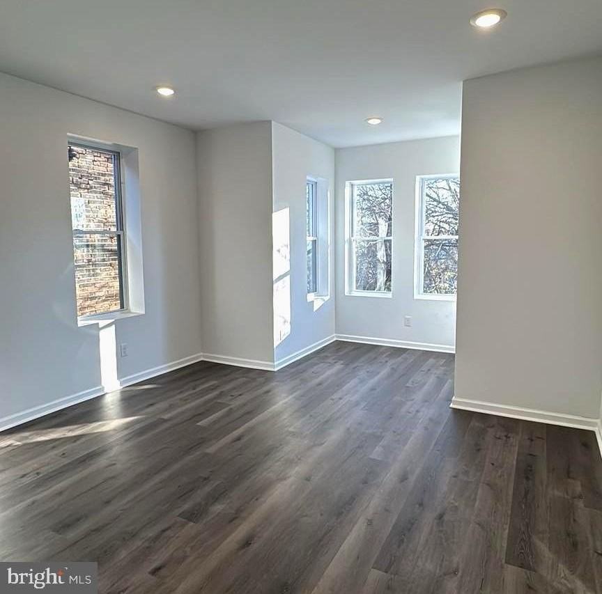 2028 W Westmoreland St Unit 2 #2 - Photo 5 of 6