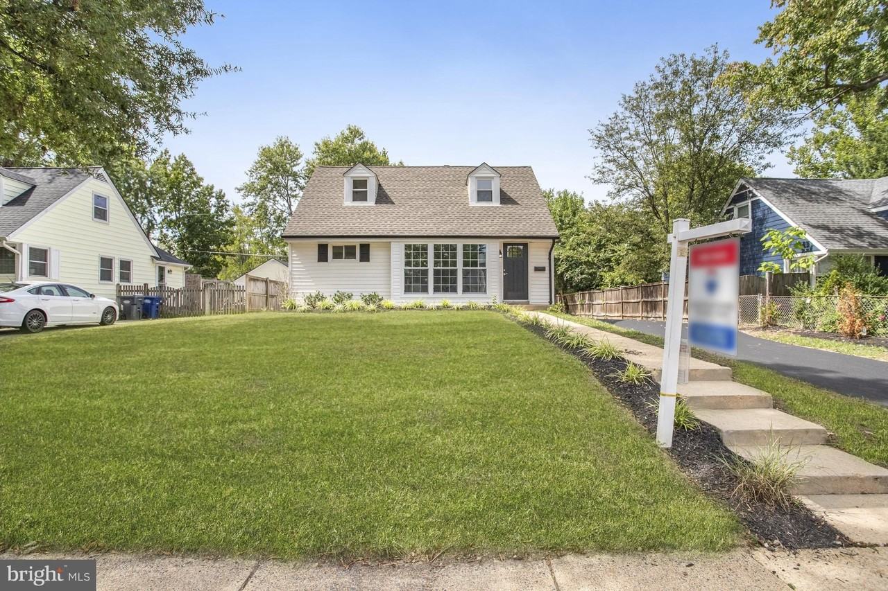 6916 Columbia Dr - Photo 4 of 50