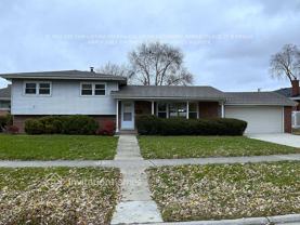 4628 101st Street - Photo 1 of 1