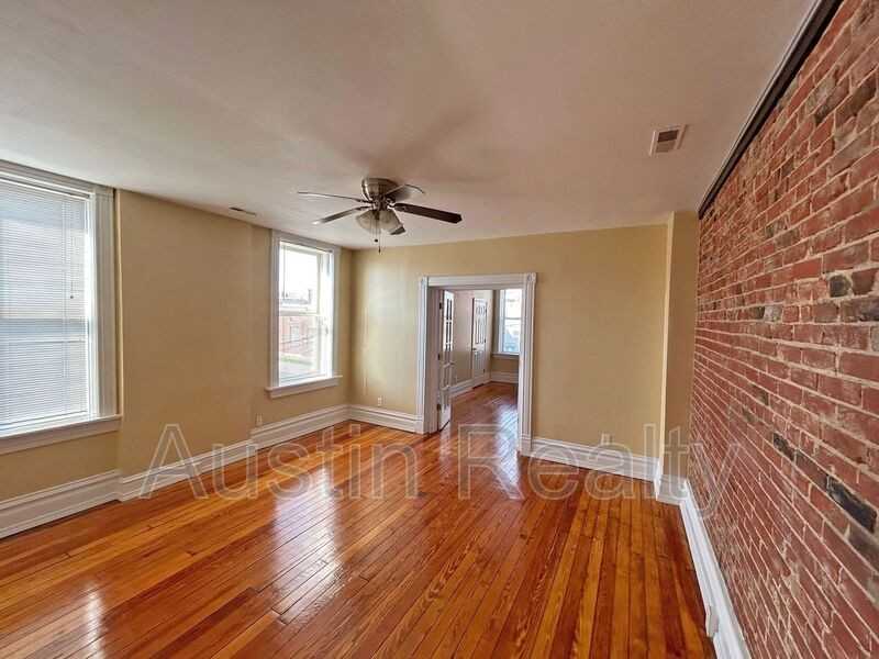 4660 Tyrolean Ave #2F - Photo 5 of 7