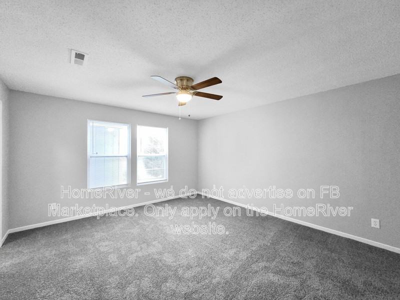 477 Bridgewater Dr - Photo 6 of 26