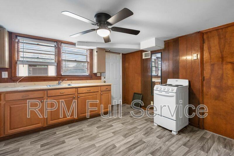 3127 Larkspur Dr #D - Photo 6 of 16