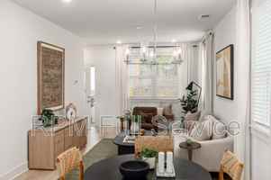 featured image of 708 N Dupont Ave #23