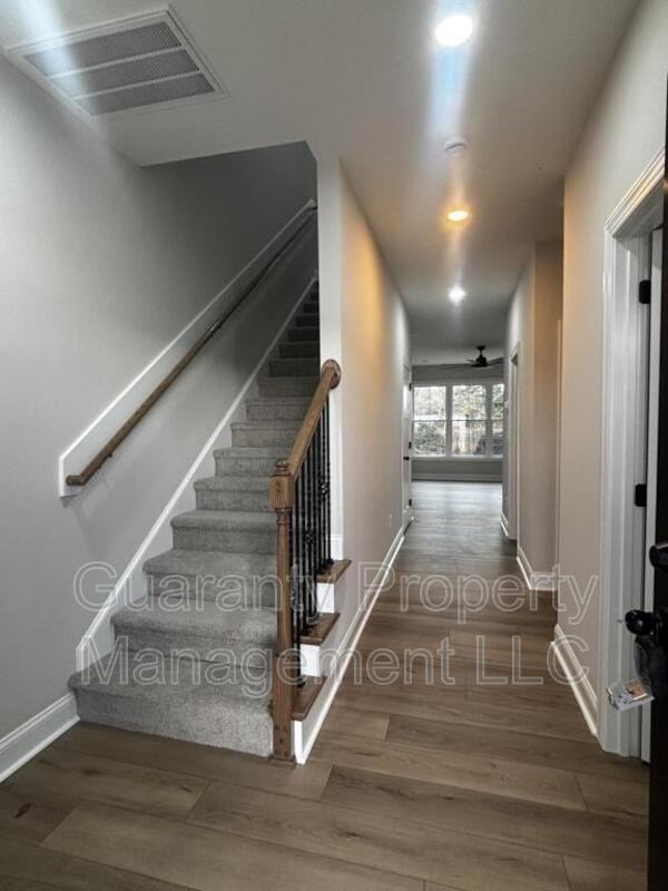 101 St Matthews Rd - Photo 3 of 9