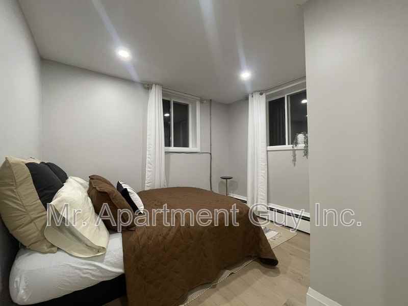 1148 Queen's Boulevard #A - Photo 2 of 7