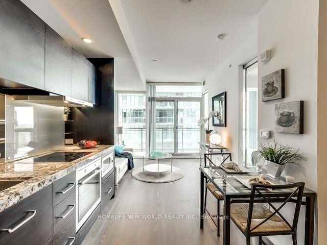 45 Charles Street East #4305 - Photo 2 of 9