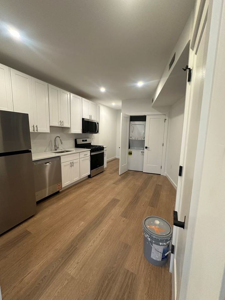 729 West Avenue - Photo 2 of 6