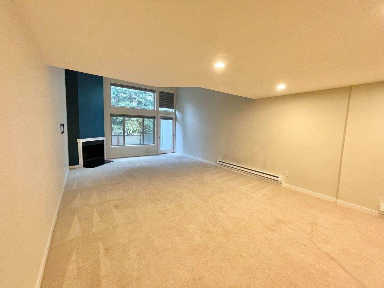 7307 Sand Point Way Ne - Photo 3 of 18