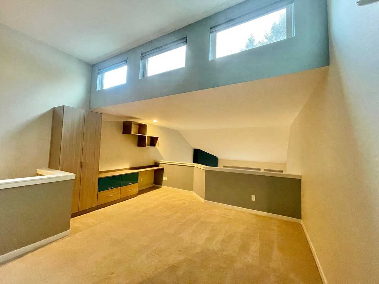 7307 Sand Point Way Ne - Photo 6 of 18