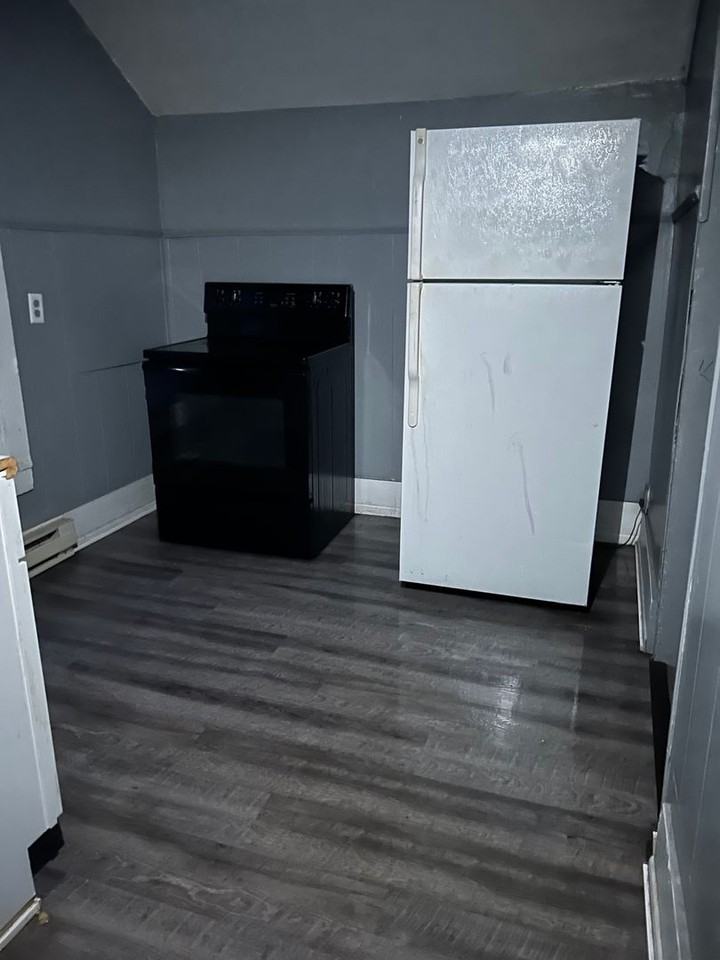 611 West Marion Street - Photo 3 of 5