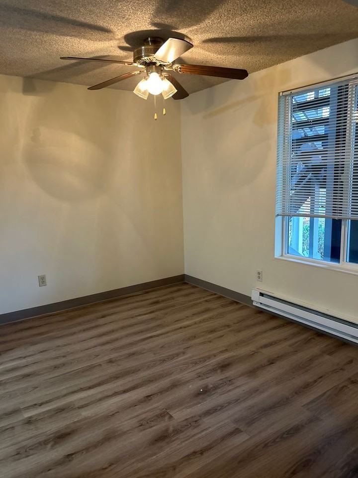 2770 Nw 29th St #F - Photo 7 of 11