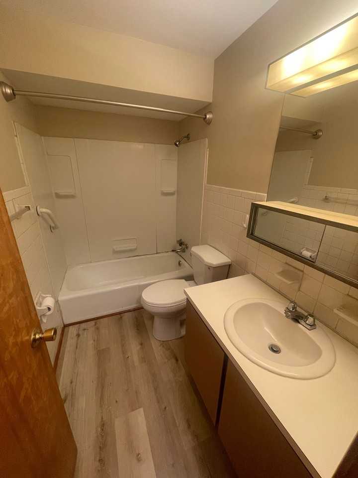 1318 Stevenson Road - Photo 2 of 6