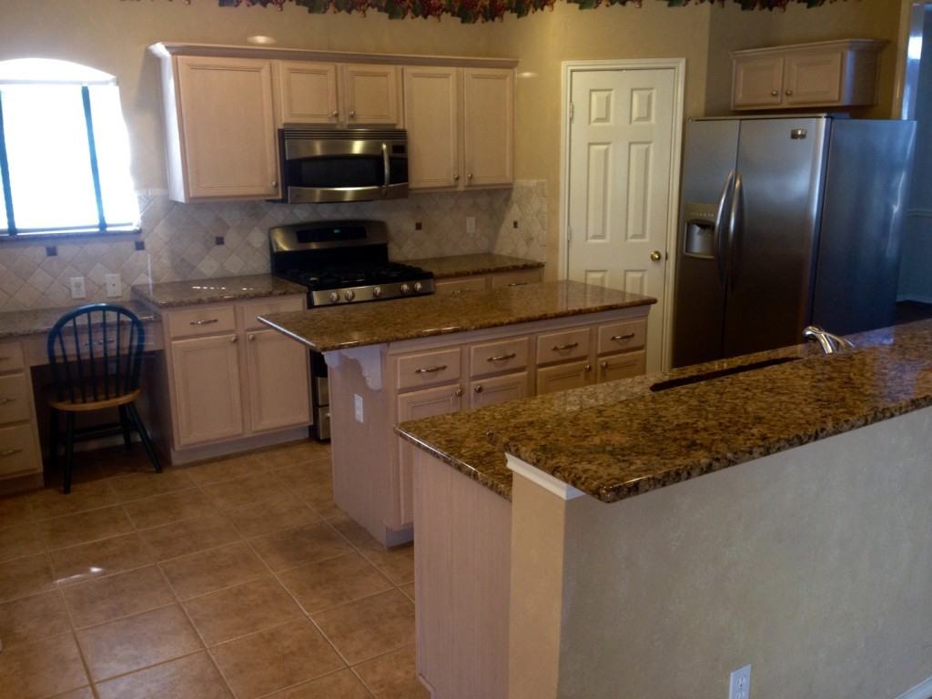 3816 Johnson Dr - Photo 3 of 17