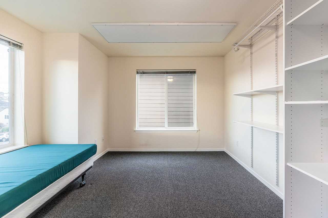 Solana Apodment Homes | International District - Photo 2 of 37