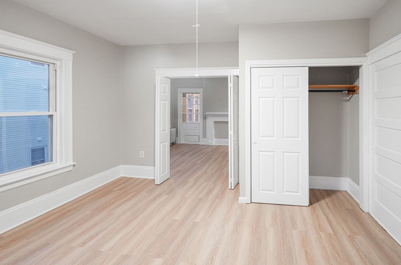 112 West Street - Photo 2 of 22