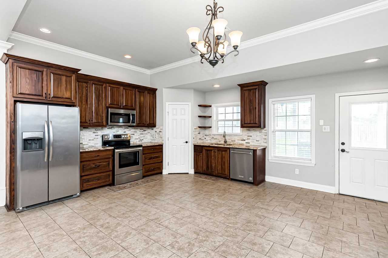760 Avenue B - Photo 2 of 15