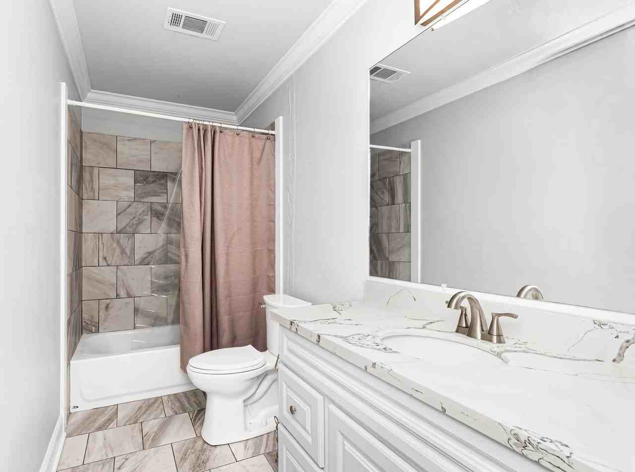 760 Avenue B - Photo 6 of 15