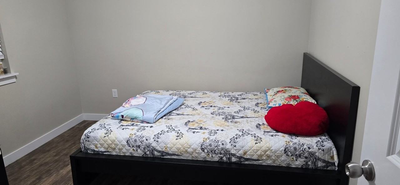 12728 Quail Lake Drive - Photo 4 of 37