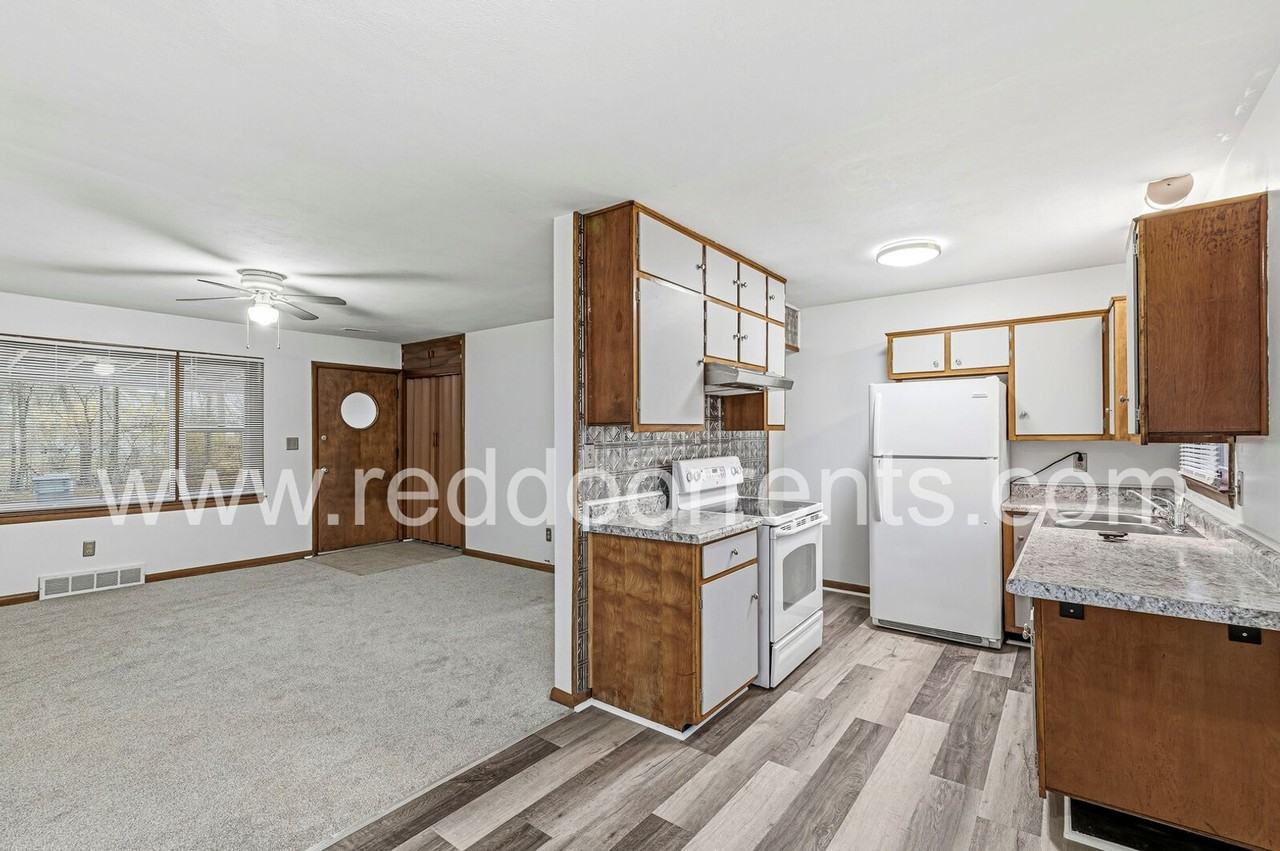 1839 Fowler Street - Photo 3 of 21