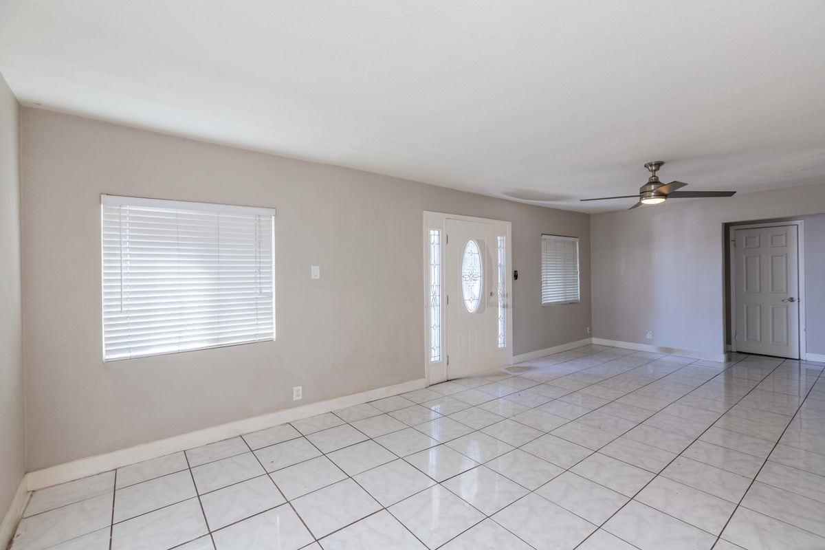 6228 Watt Avenue - Photo 2 of 24