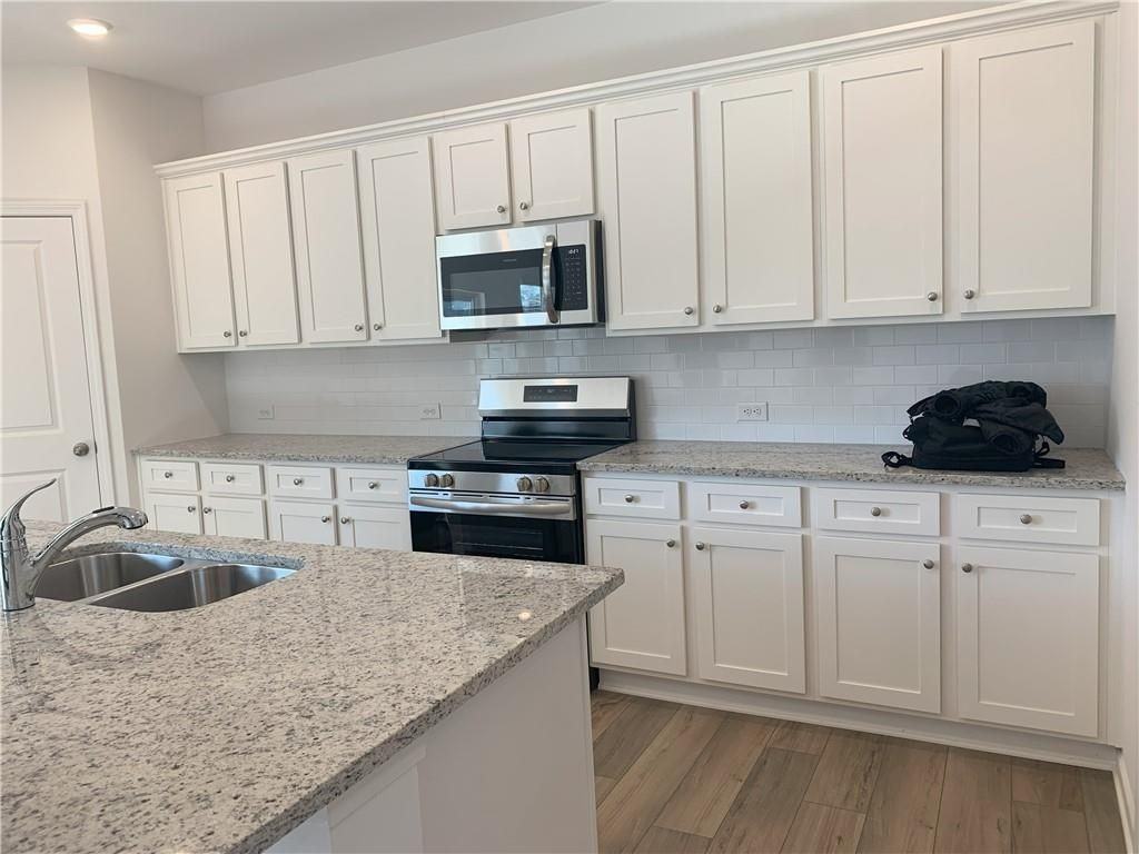 921 Summer Rain Way - Photo 6 of 23