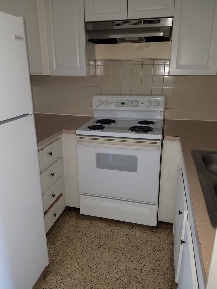 The Milano Manor Apartments - Photo 3 of 25