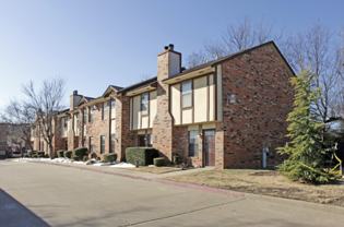 Two Bedroom Townhomes with Laundry - Photo 1 of 1