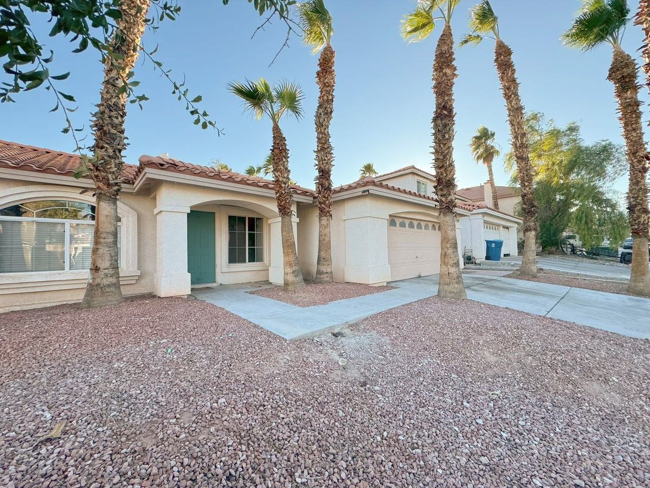 8605 Copper Mine Ave - Photo 2 of 38